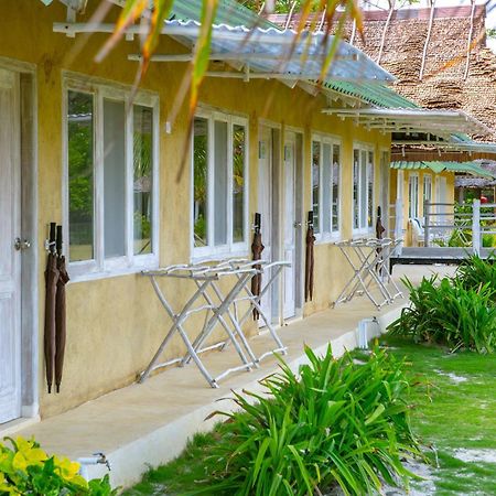 Trikora Beach Club And Resort Teluk Bakau Exterior photo