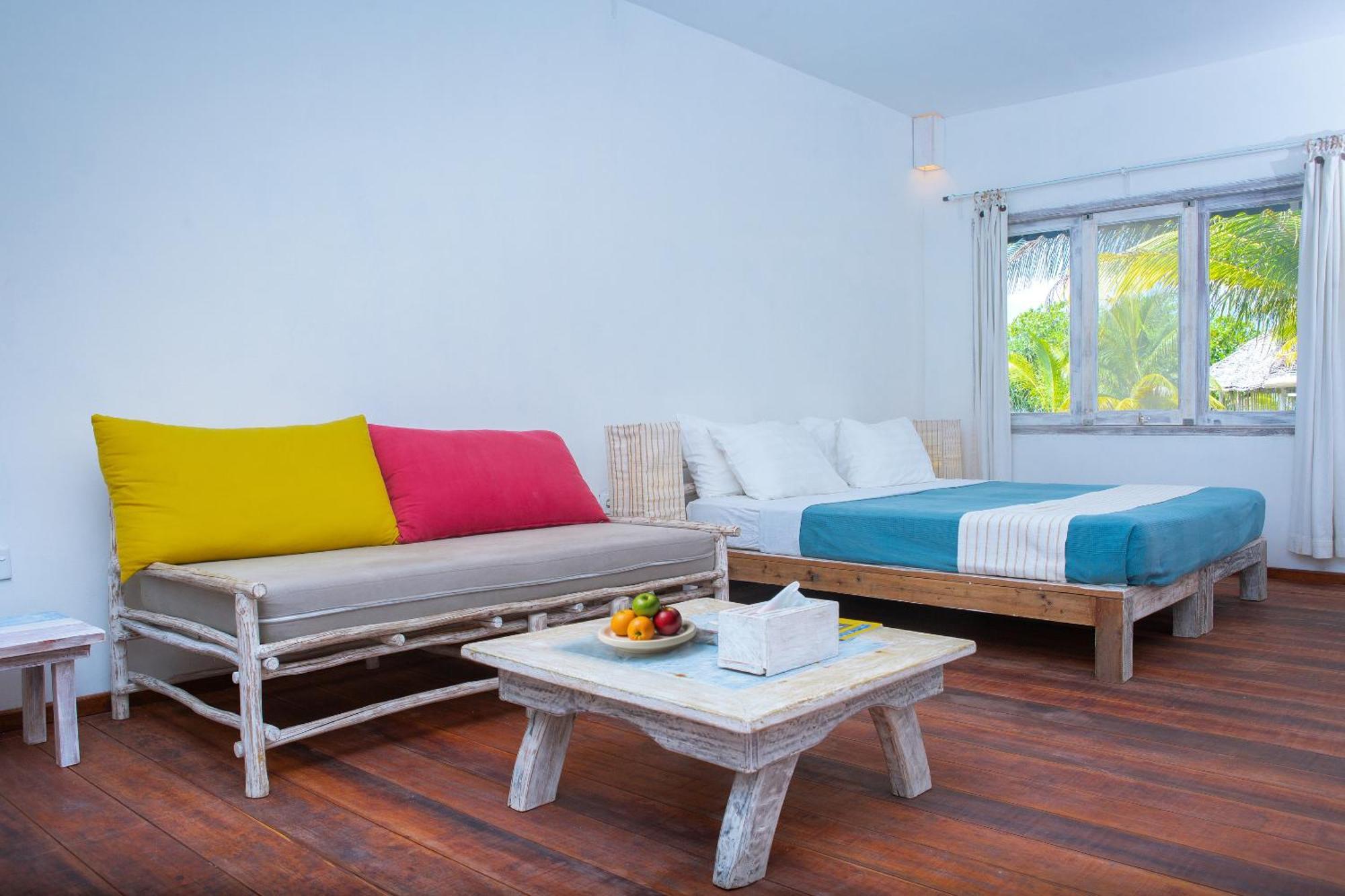 Trikora Beach Club And Resort Teluk Bakau Exterior photo